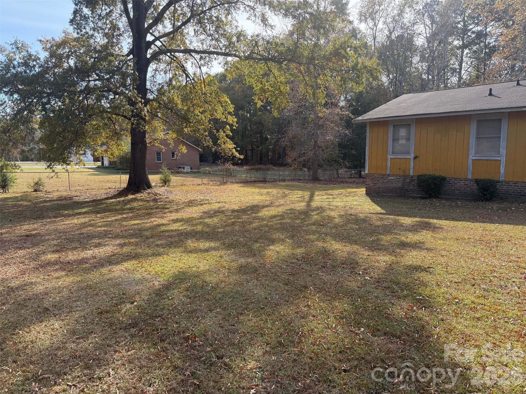 2908 Woodland Way Lancaster, SC 29720 - Photo 3 of 22