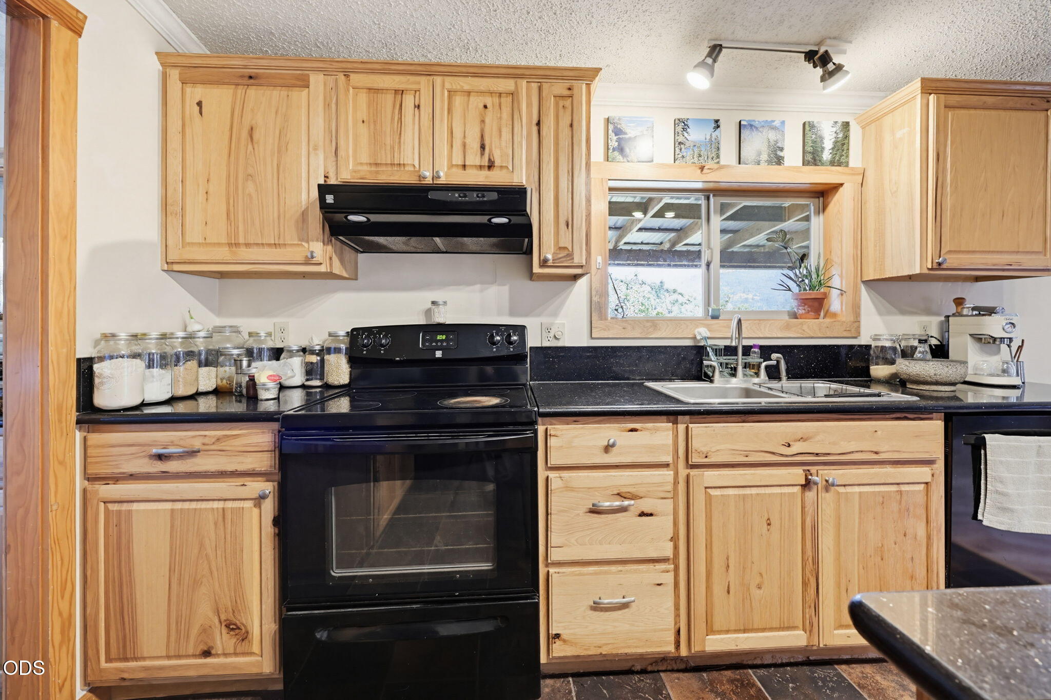 2644 Little Applegate Road Jacksonville, OR 97530 - Photo 17 of 31 ApxLA00041