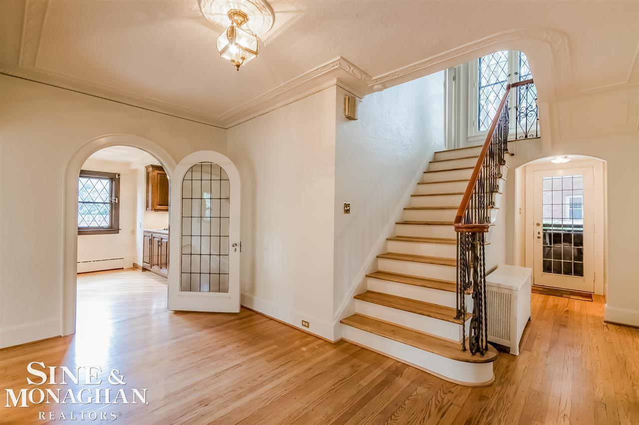 1035 Bishop Road Grosse Pointe Park, MI 48230 - Photo 7 of 62