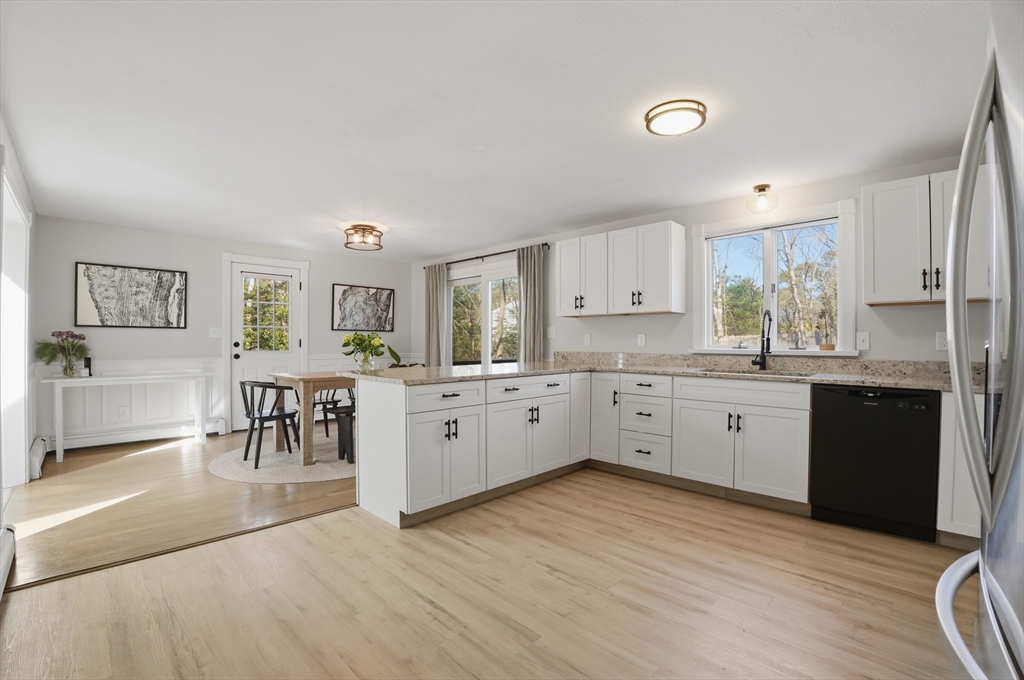 296 Meiggs Backus Road Sandwich, MA 02563 - Photo 16 of 40
