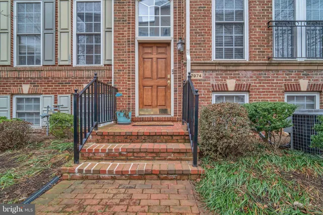 $5,500 | 7974 Vigne Court, Vienna, VA 22182