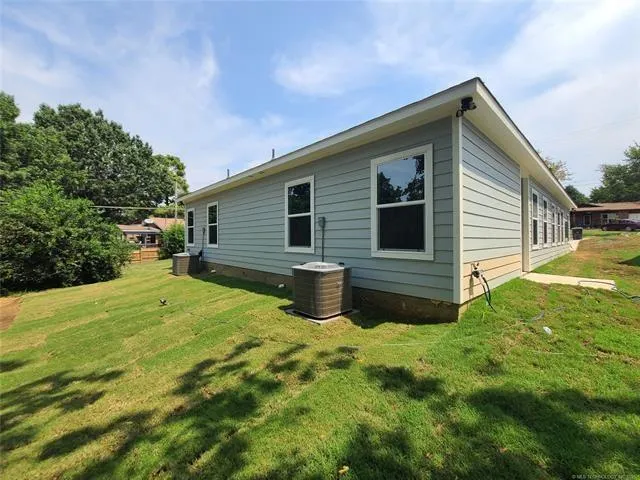 $349,500 | 125 South McLean Drive, Durant, OK 74701