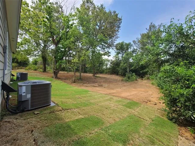 $349,500 | 125 South McLean Drive, Durant, OK 74701