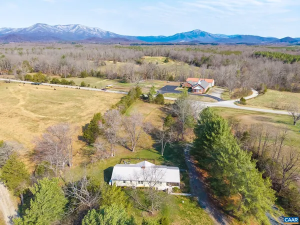 $419,000 | 3201 Old Rose Mill Road, Piney River, VA 22964