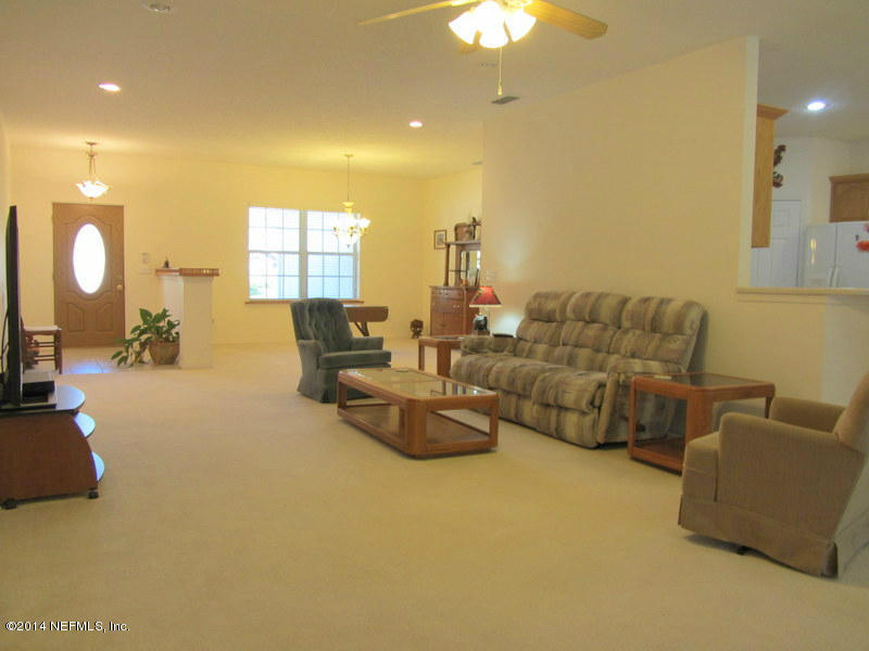 3130 Fritz Road Jacksonville, FL 32226 - Photo 17 of 33 Living room - longview