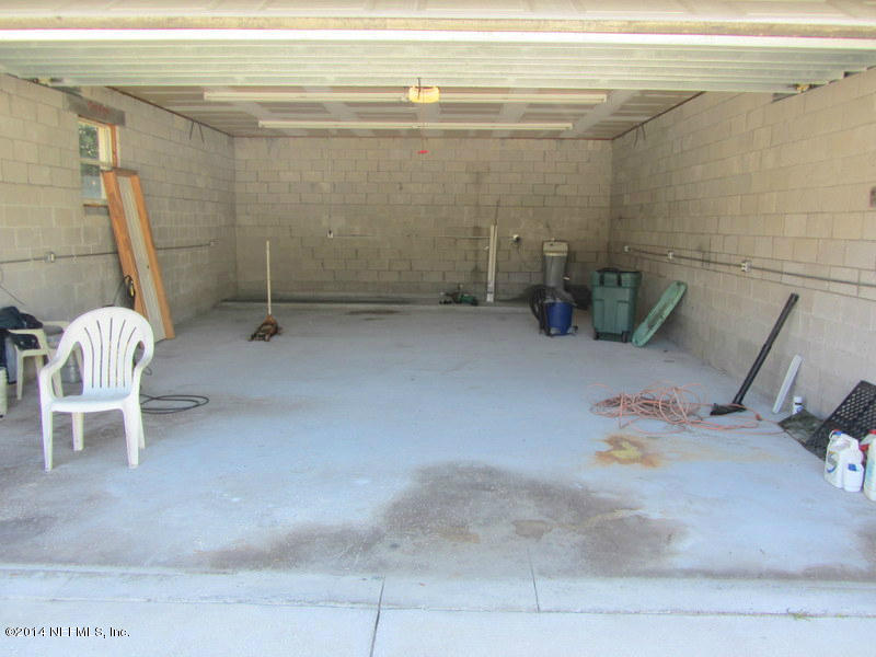 3130 Fritz Road Jacksonville, FL 32226 - Photo 26 of 33 Detached Garage-inside