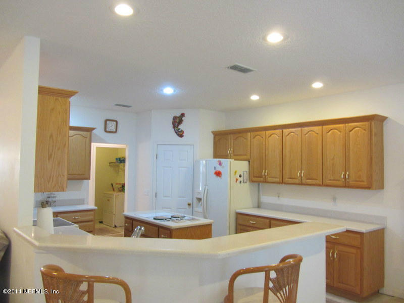 3130 Fritz Road Jacksonville, FL 32226 - Photo 6 of 33 Kitchen-view of breakfast bar