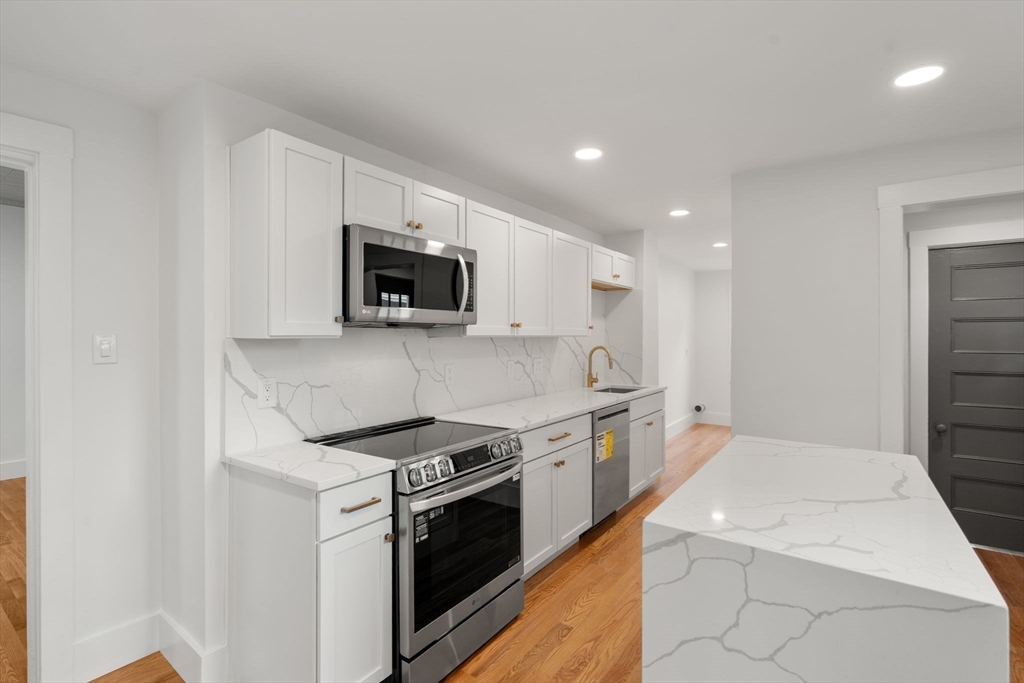 22 Charnwood Road, Unit 1 Somerville, MA 02144 - Photo 7 of 9