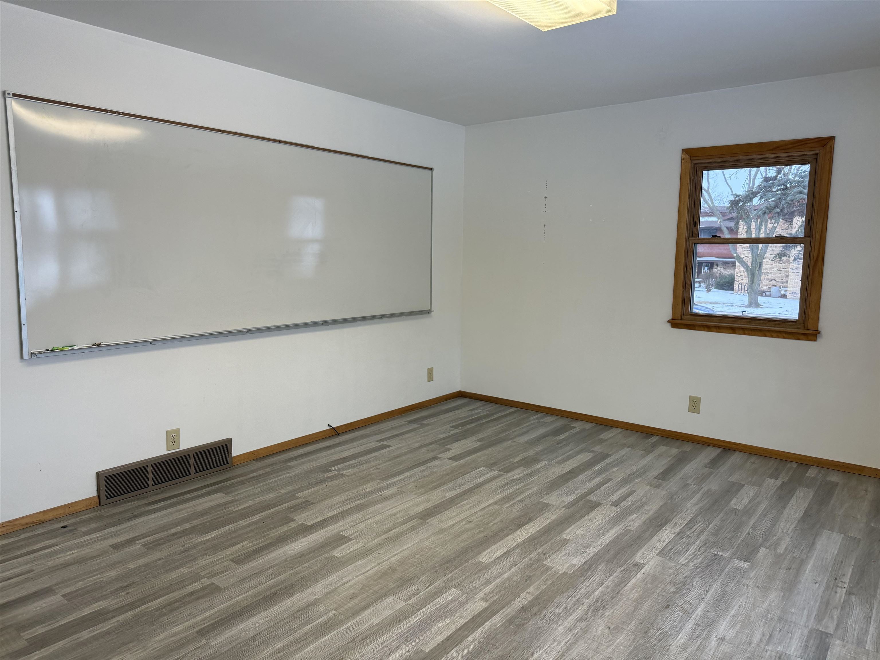 800 East Taylor Street Prairie du Chien, WI 53821 - Photo 3 of 34