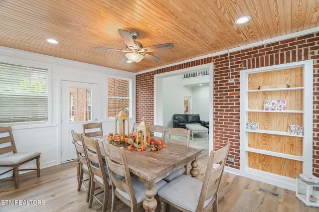 $565,000 | 8107 Enchanted Grove Ln,, Powell, TN 37849