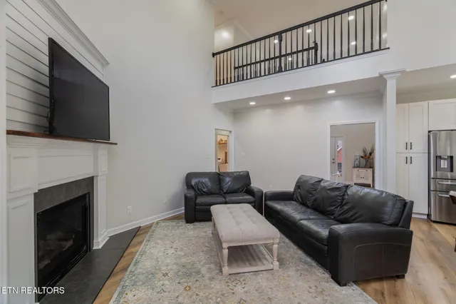 $565,000 | 8107 Enchanted Grove Ln,, Powell, TN 37849