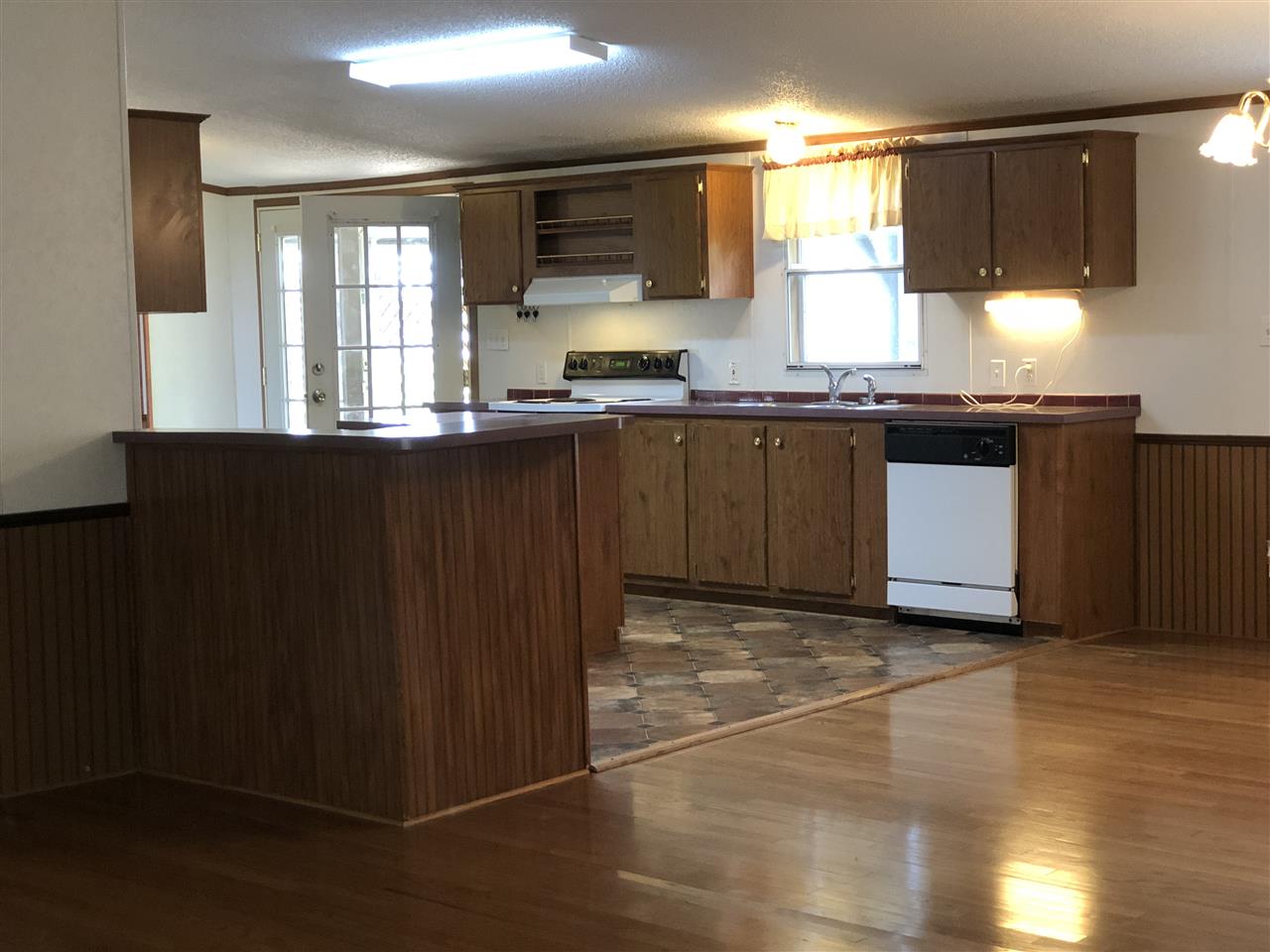 764 Wilkins Road Campobello, SC 29322 - Photo 5 of 18