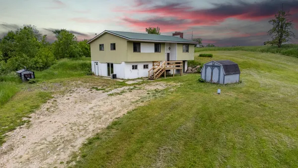 $199,000 | 4035 North Comstock Avenue, Hesperia, MI 49421