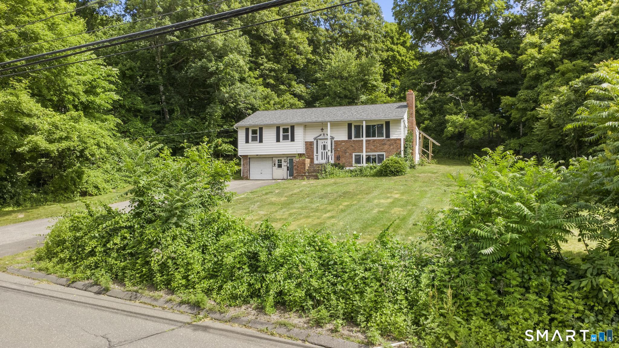 505 Horton Hill Road Naugatuck, CT 06770 - Photo 4 of 27