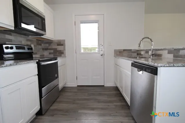 $1,300 | 118 Wind Ridge Drive, Unit B, Copperas Cove, TX 76522