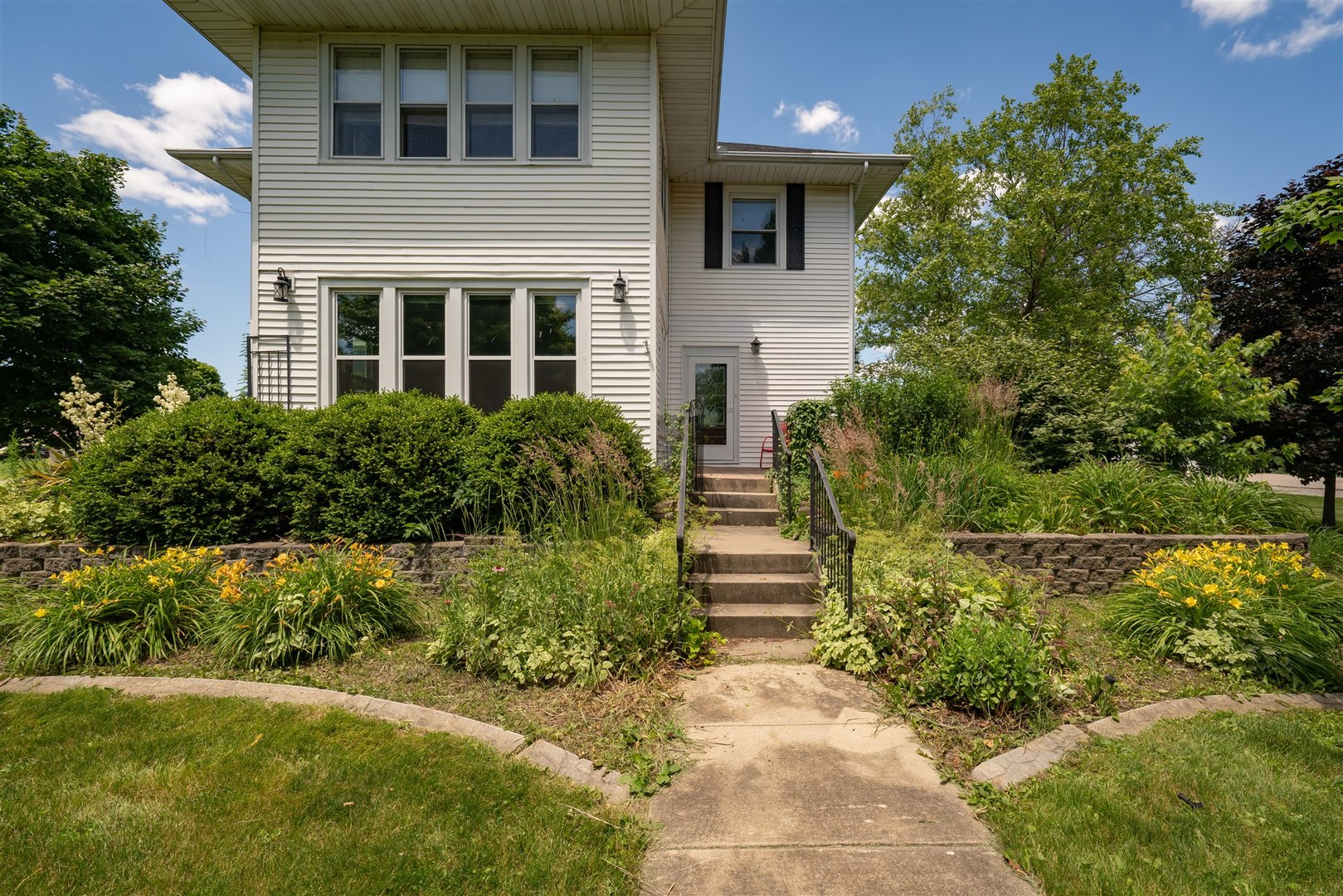 301 West Cooper Street Colfax, IL 61728 - Photo 3 of 69