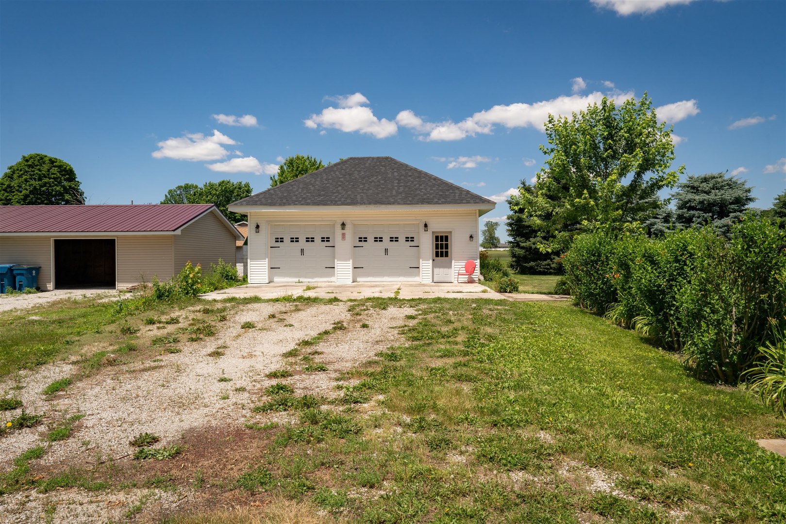 301 West Cooper Street Colfax, IL 61728 - Photo 40 of 69 a large pool with a yard