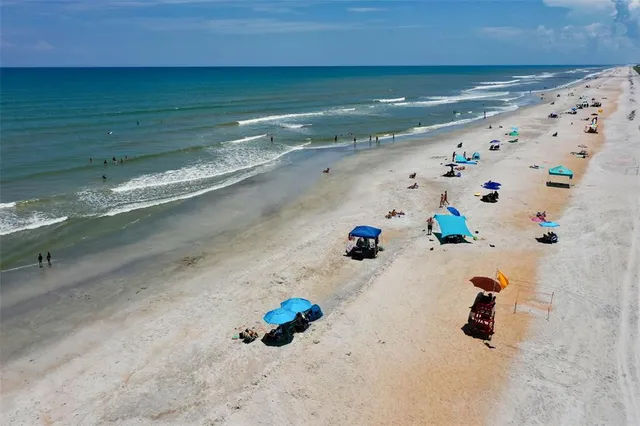 $1,950 | 601 South Central Avenue, Unit A, Flagler Beach, FL 32136