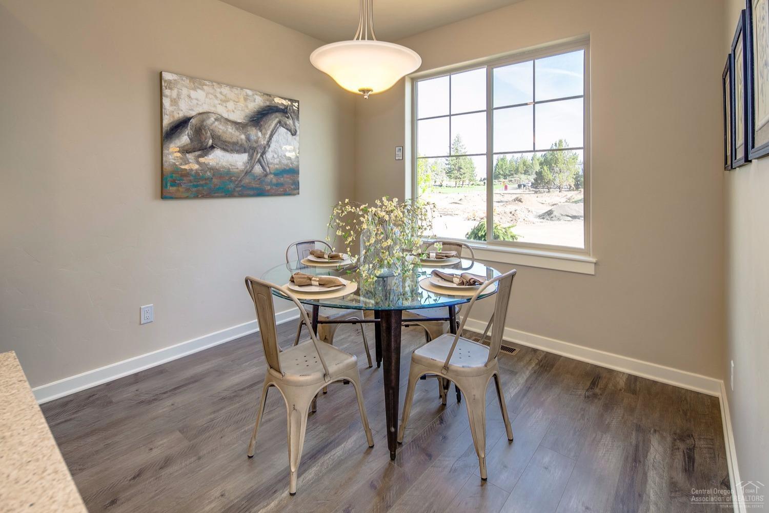 20917 Sotra Loop Bend, OR 97702 - Photo 6 of 25 Gallery Image 6