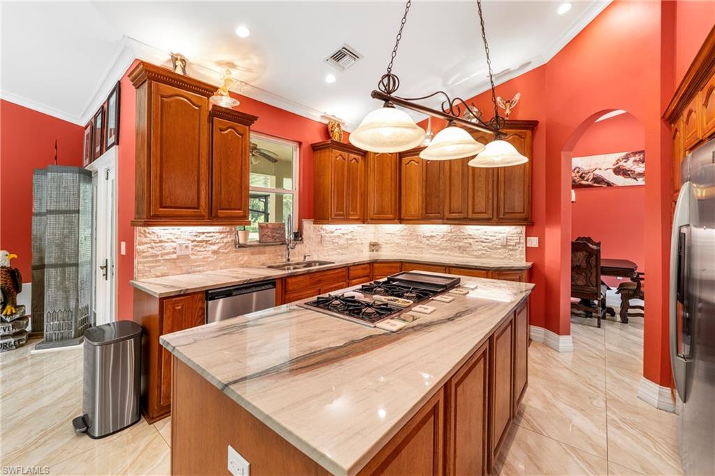 556 6th Street Southeast Naples, FL 34117 - Photo 18 of 47