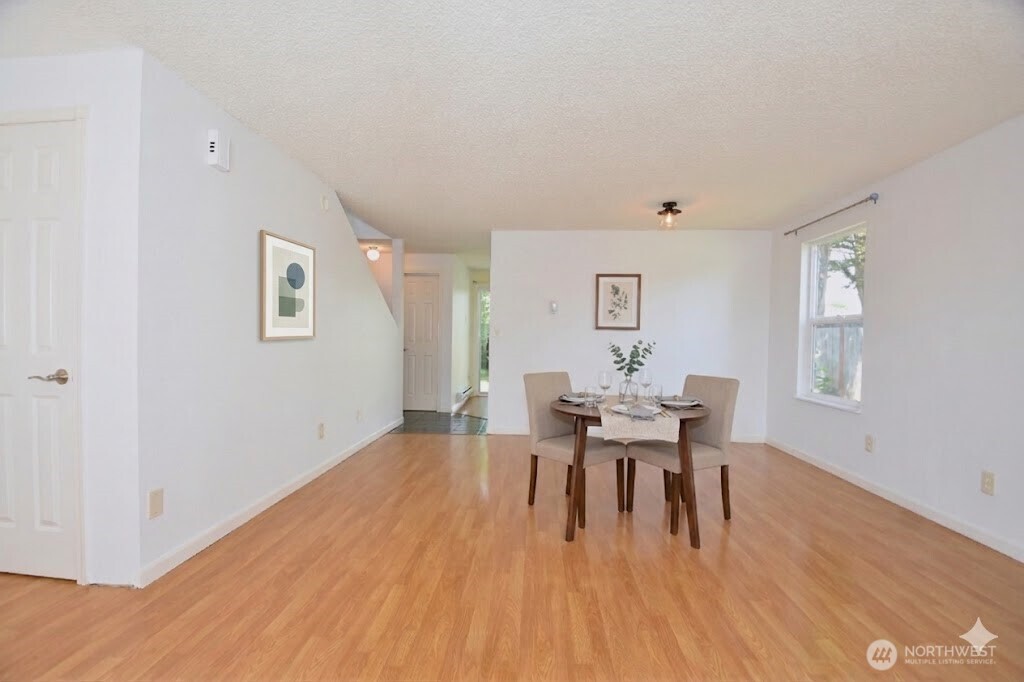 904 20th Street Snohomish, WA 98290 - Photo 5 of 15