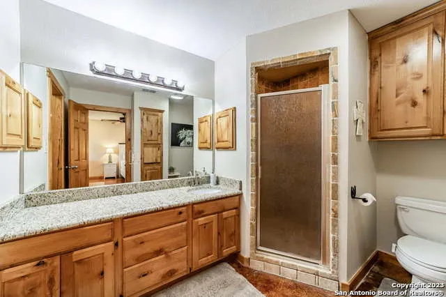 $1,475,000 | 548 Franklin Lane, Yancey, TX 78886