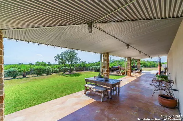 $1,475,000 | 548 Franklin Lane, Yancey, TX 78886