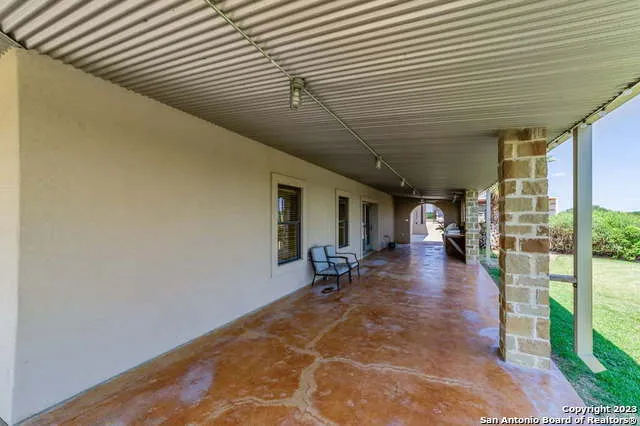 $1,475,000 | 548 Franklin Lane, Yancey, TX 78886