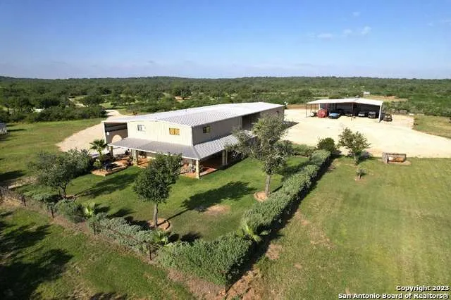 $1,475,000 | 548 Franklin Lane, Yancey, TX 78886