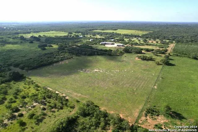 $1,475,000 | 548 Franklin Lane, Yancey, TX 78886