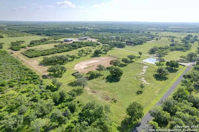 $1,475,000 | 548 Franklin Lane, Yancey, TX 78886