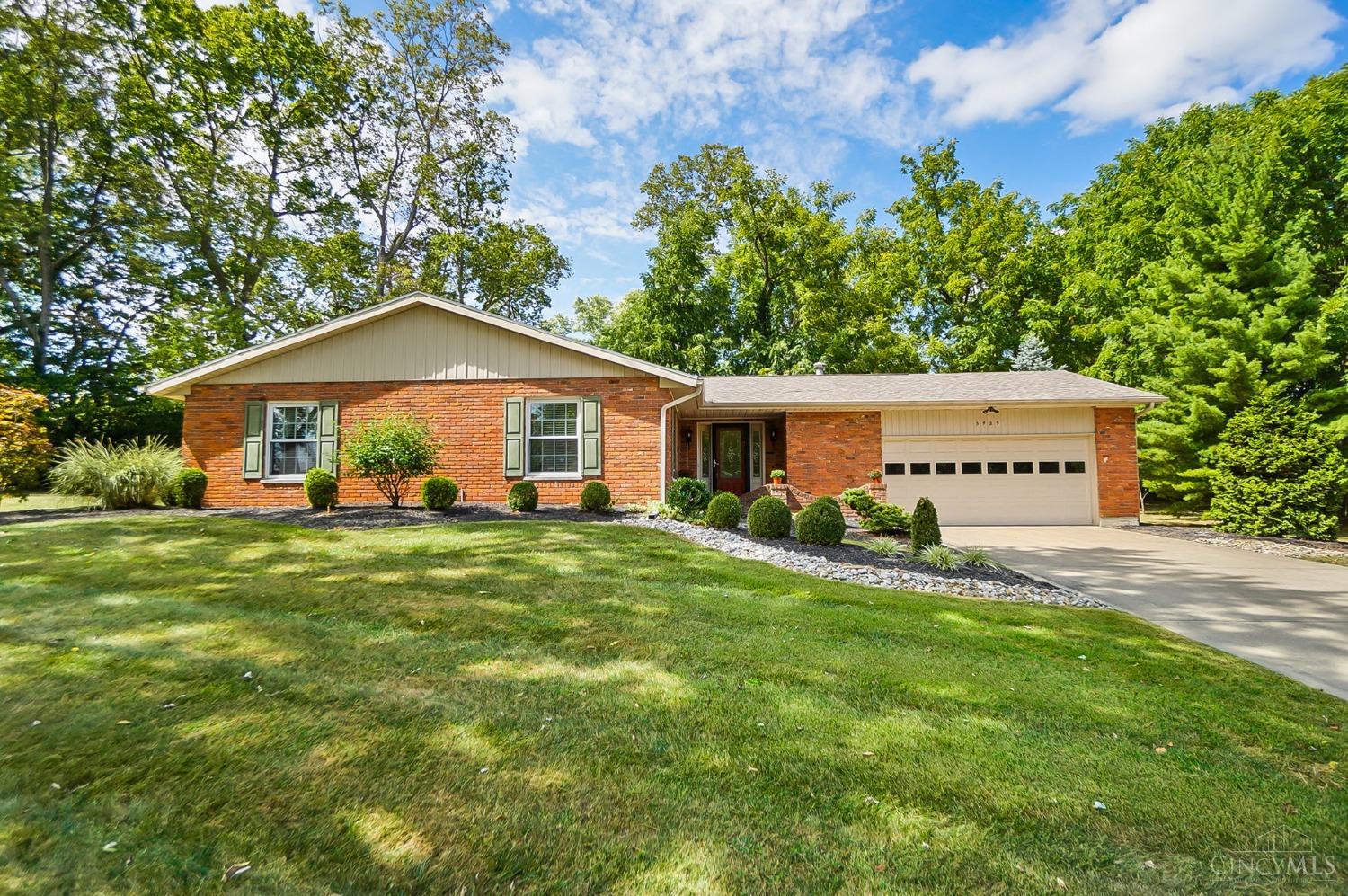 5429 Bibury Road Fairfield, OH 45014 - Photo 1 of 37 Gallery Image 1