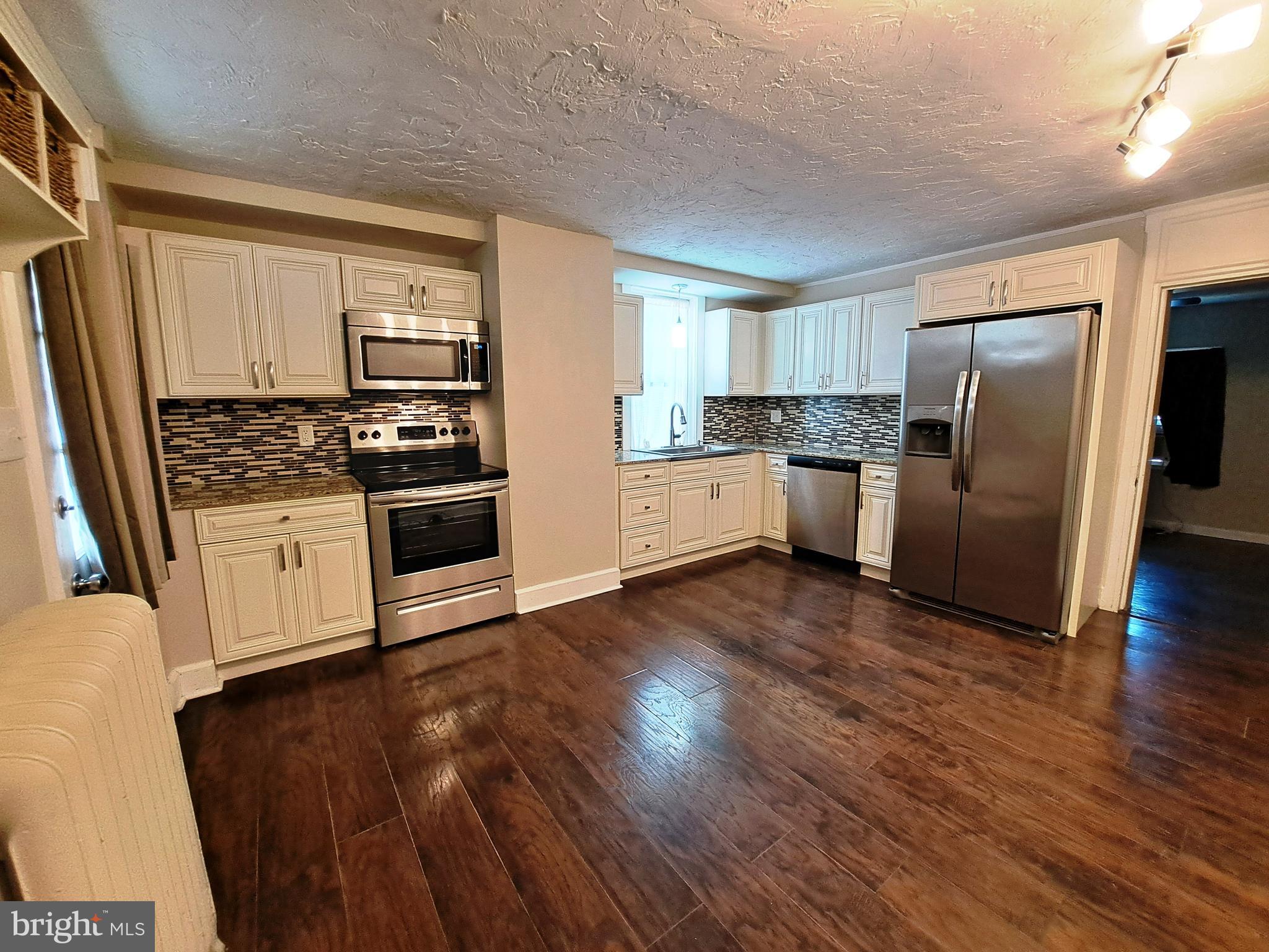 213 North Main Street Jacobus, PA 17407 - Photo 3 of 35 Large Updated Kitchen
