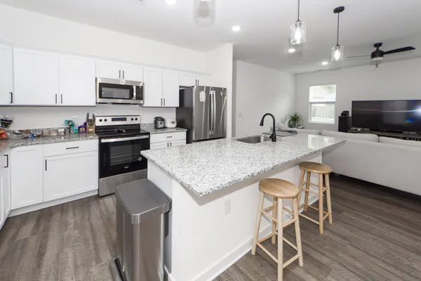 $2,750 | 4109 Burnt Creek Court, Charleston, SC 29420