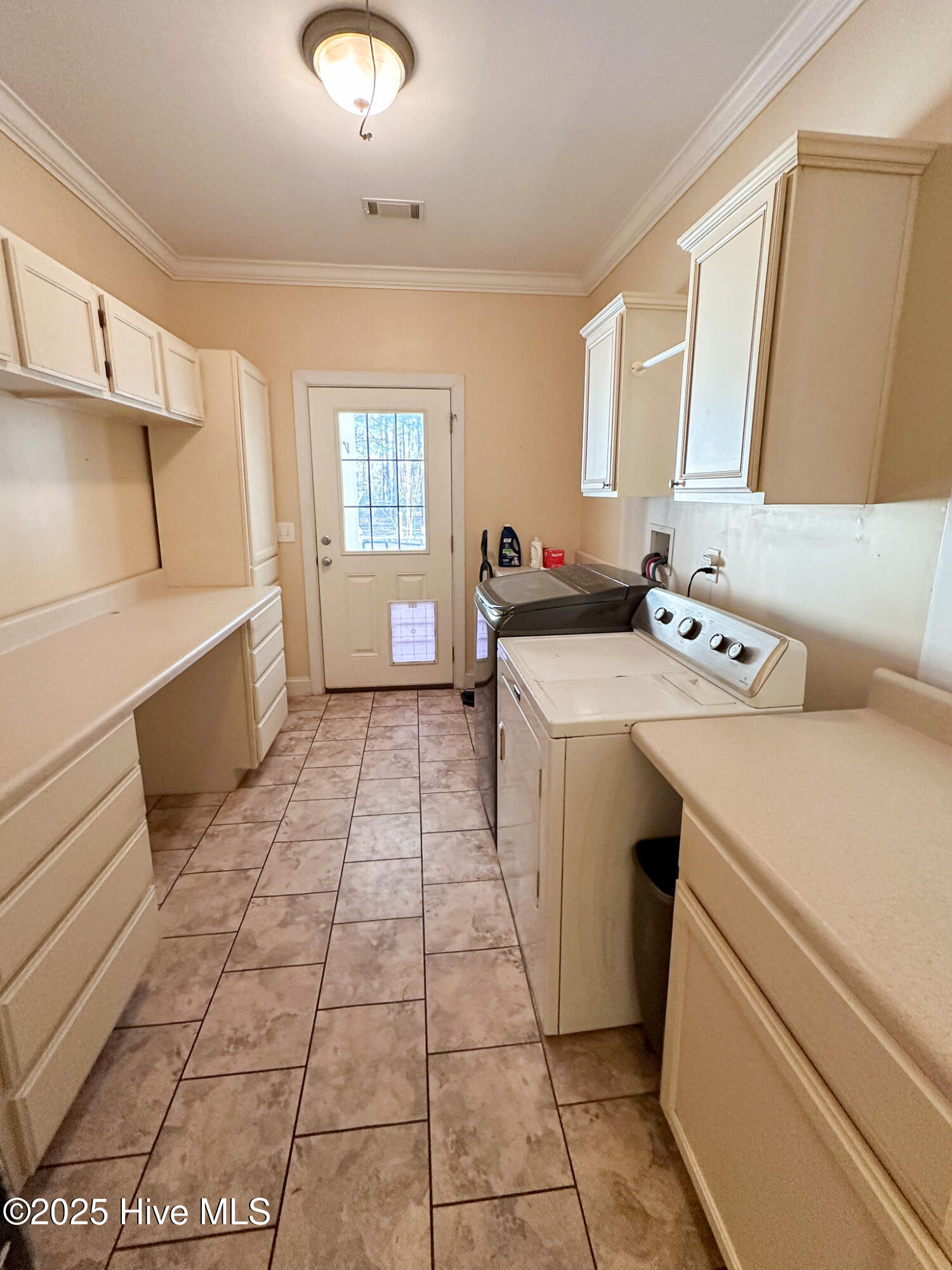 152 Lee Rogers Road Hubert, NC 28539 - Photo 25 of 50 152 Laundry room