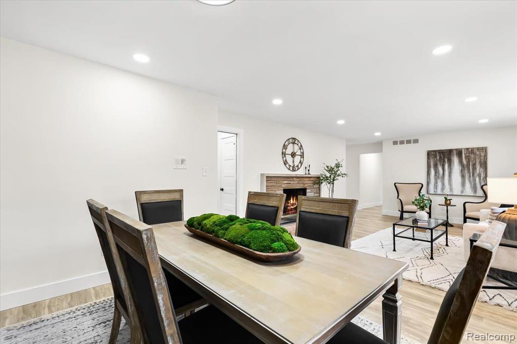 995 North Reading Road Bloomfield Hills, MI 48304 - Photo 10 of 28 Gallery Image 10