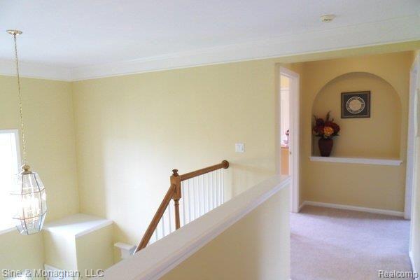 768 Loggers Circle Rochester, MI 48307 - Photo 25 of 41 Upper hallway