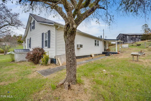 $259,000 | 1251 Purchase Ridge Road, Duffield, VA 24244