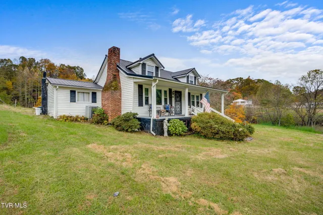 $259,000 | 1251 Purchase Ridge Road, Duffield, VA 24244