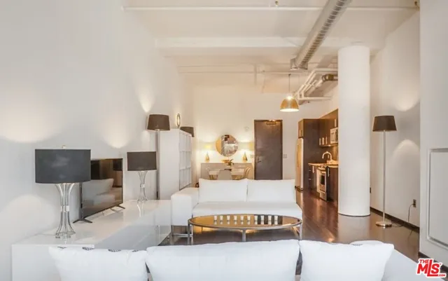 $4,750 | 1645 Vine Street, Unit 905, Los Angeles, CA 90028