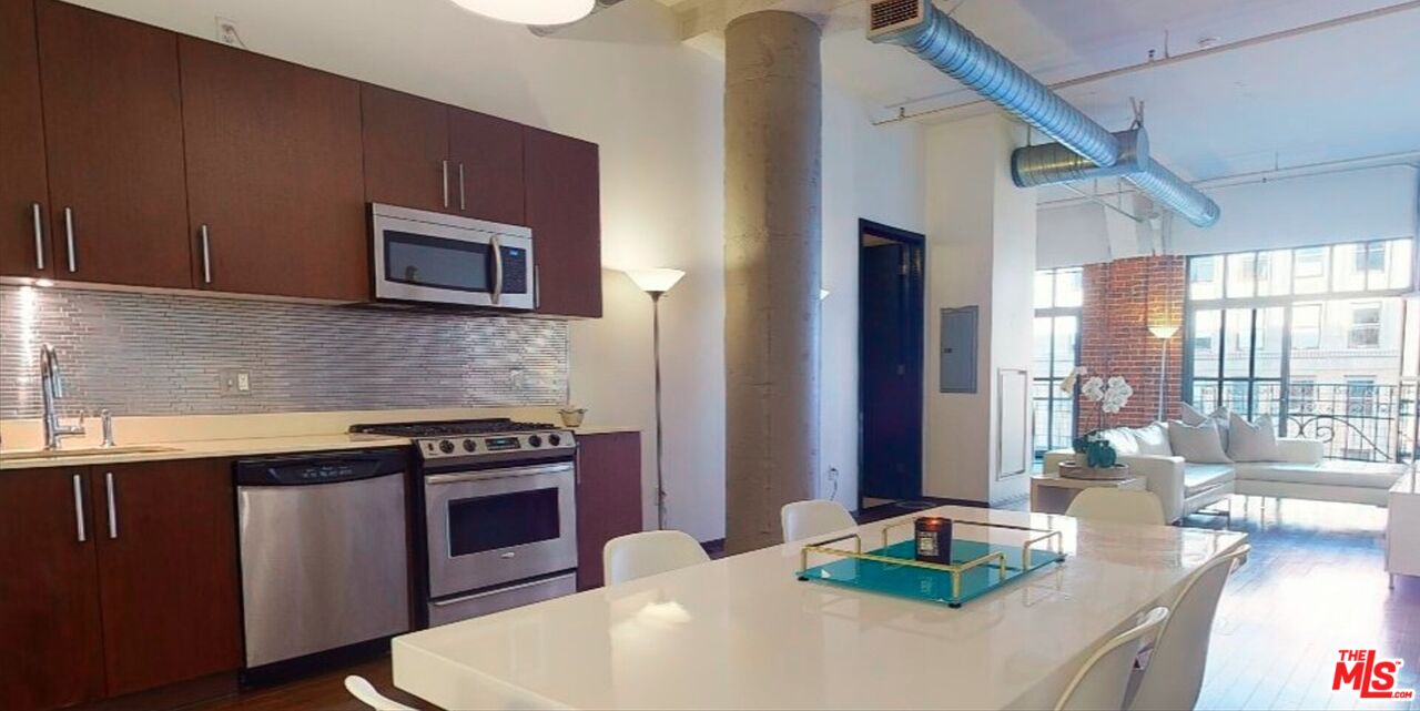 1645 Vine Street, Unit 905 Los Angeles, CA 90028 - Photo 23 of 25