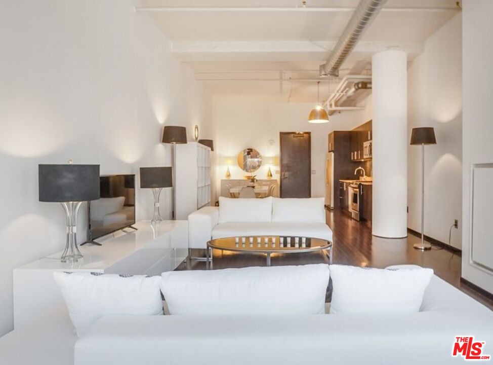 1645 Vine Street, Unit 905 Los Angeles, CA 90028 - Photo 24 of 25