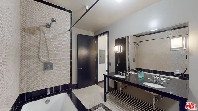 $4,750 | 1645 Vine Street, Unit 905, Los Angeles, CA 90028