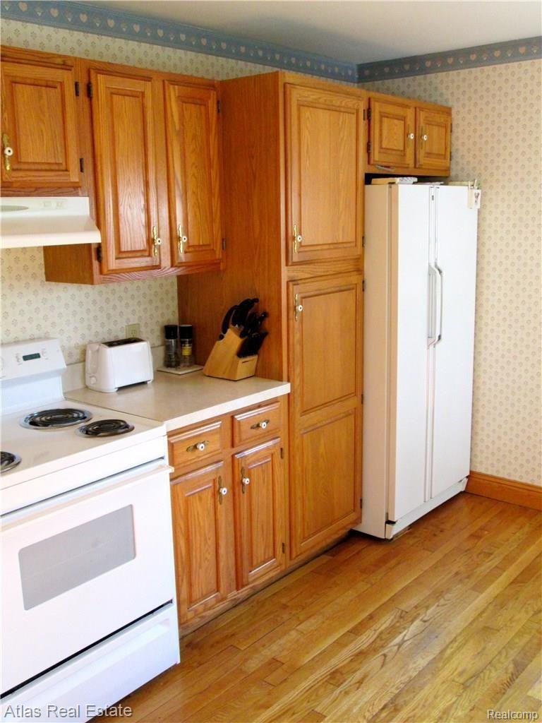 1103 East Leonard Road Leonard, MI 48367 - Photo 11 of 24 Kit3.JPG