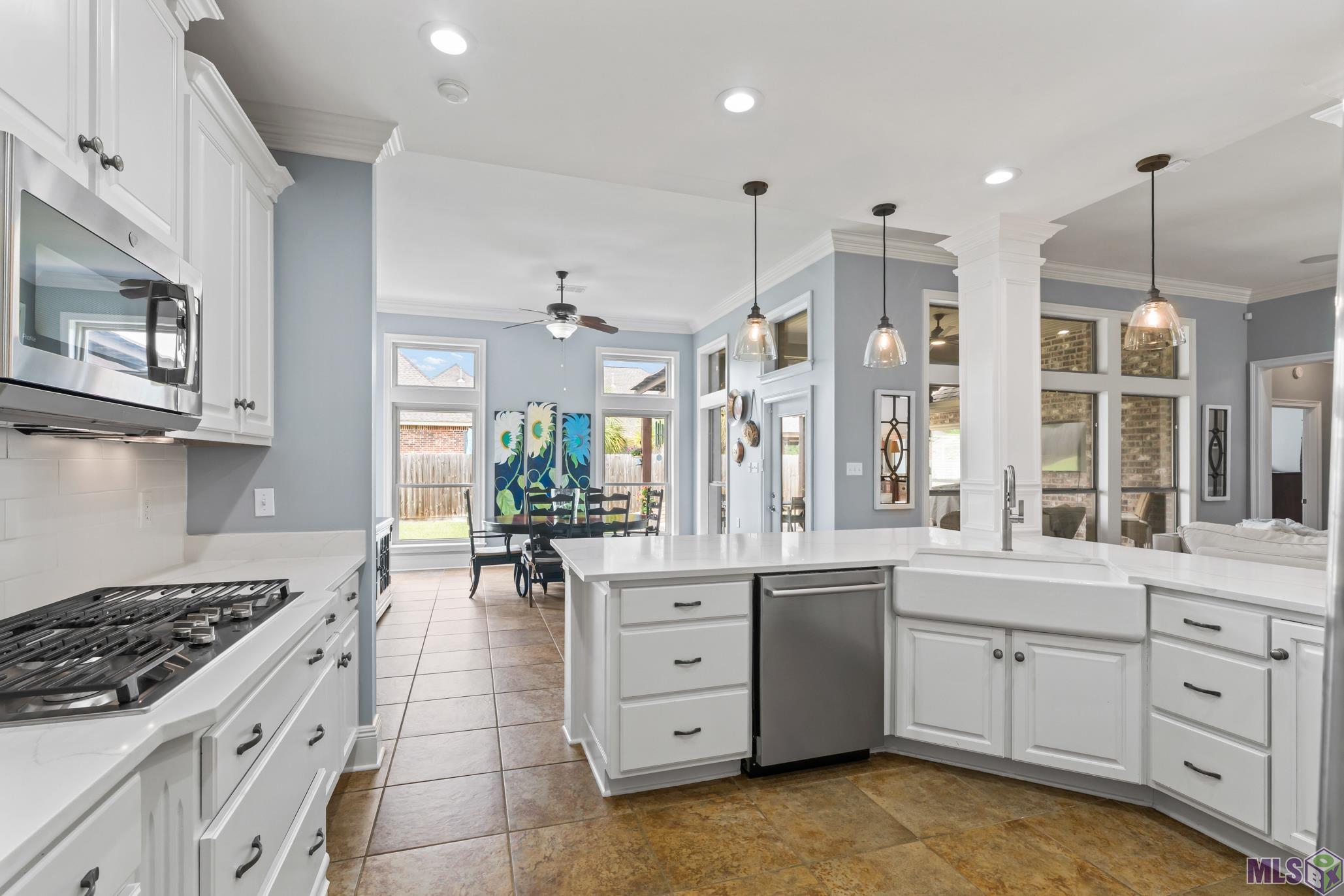 75 Robyn Place Mandeville, LA 70471 - Photo 8 of 35
