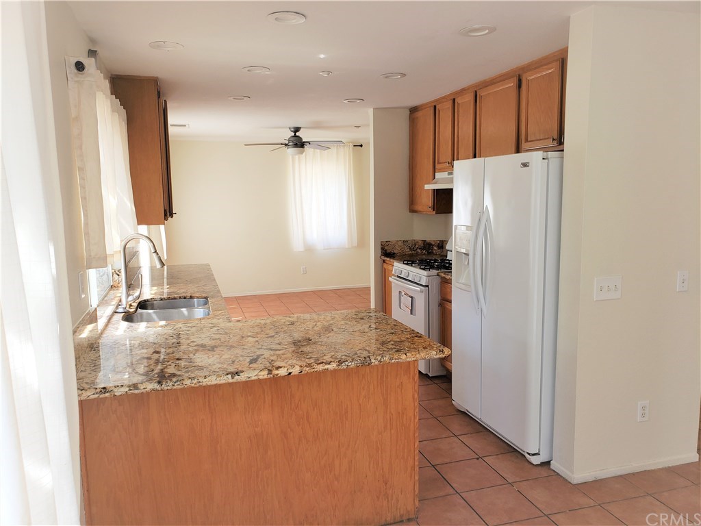 7637 Canberra Way Riverside, CA 92508 - Photo 8 of 45