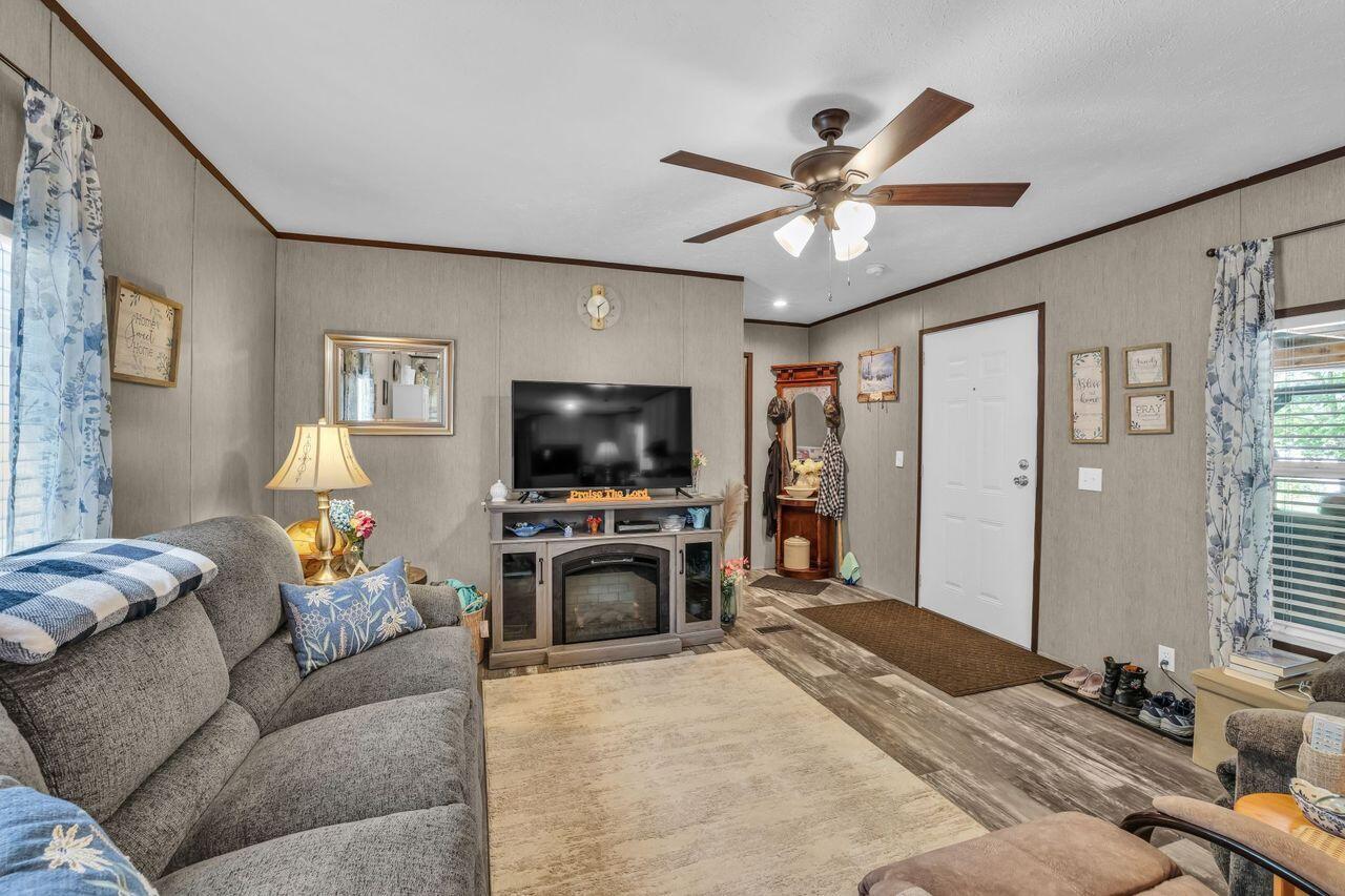 1165 Hugh Allison Road Pikeville, TN 37367 - Photo 24 of 25 Hugh Allison 24