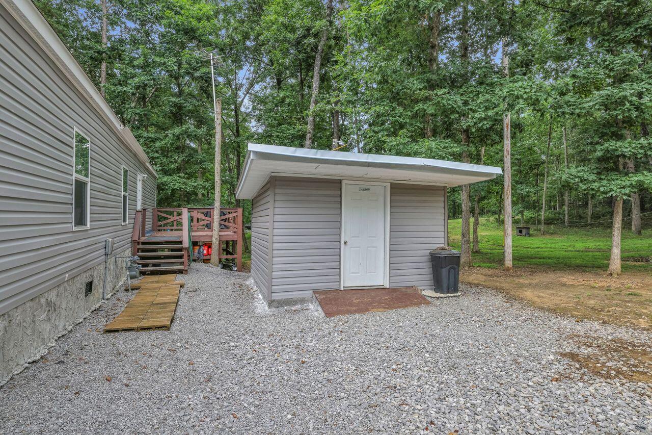 1165 Hugh Allison Road Pikeville, TN 37367 - Photo 8 of 25 Hugh Allison 3