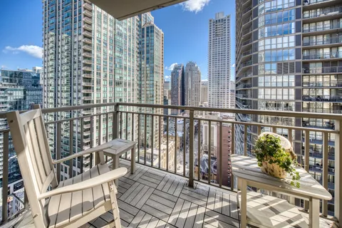 $699,000 | 630 North State Street, Unit 2601, Chicago, IL 60654