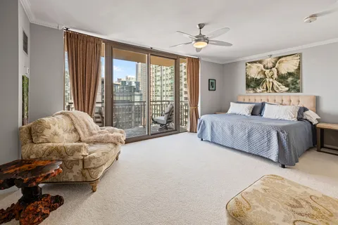 $699,000 | 630 North State Street, Unit 2601, Chicago, IL 60654